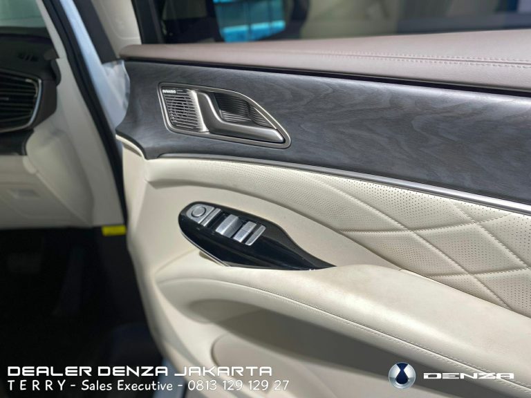 Interior DENZA D9 2025 Indonesia Beige 4