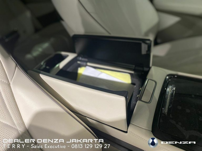 Interior DENZA D9 2025 Indonesia Beige 5
